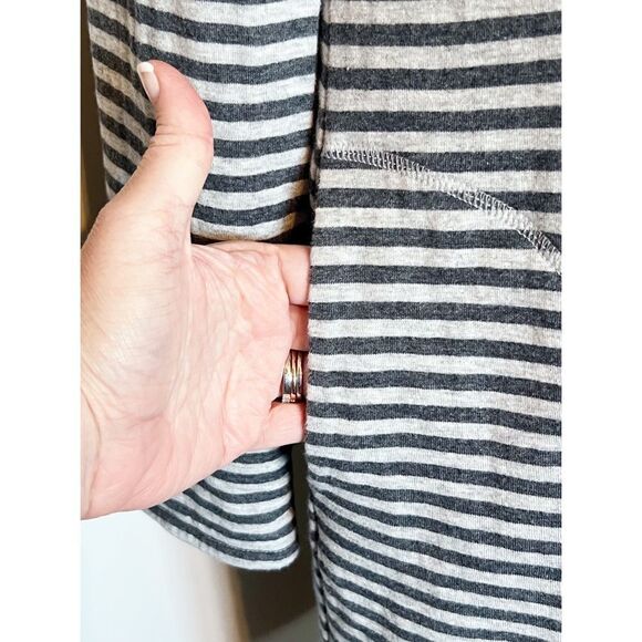 Soft Surroundings Style #2DF63 Gray Striped Tunic Dress - Size M - Picture 3 of 5